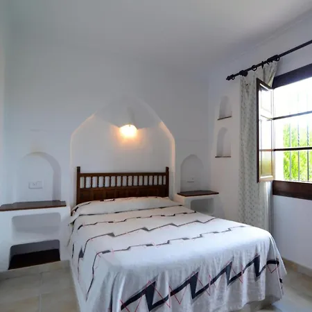 Les Acacies 10 Ferienhaus *