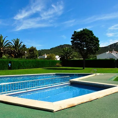 Les Acacies 10 Holiday home